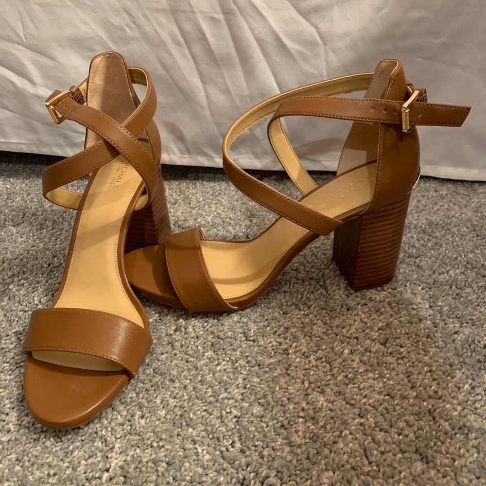 Micheal Kors Nadia Cross Sandals